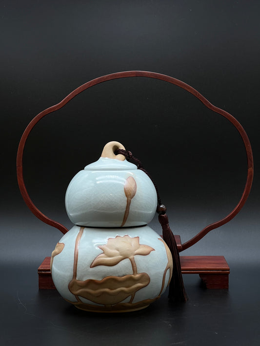 Gourd Shaped Canister
