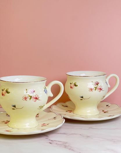 Tulips Tea Set